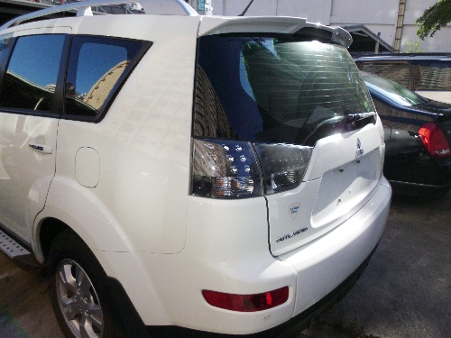 SUM優質車商聯盟-三菱OUTLANDER 轎式休旅車