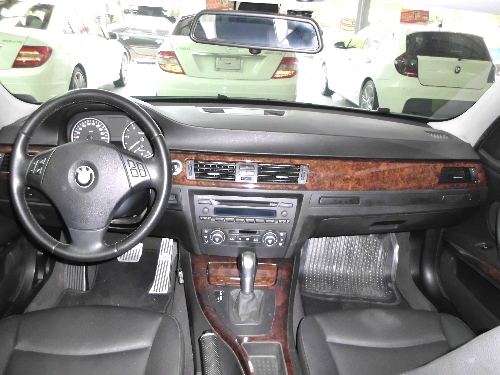SUM優質車商聯盟-BMW 320D典雅氣派 天窗 晶片系統