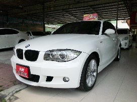 BMW X3轎式休旅車