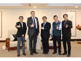 期待再相會!美國在台協會高雄分處長張子霖辭別黃偉哲市長 期待再相會!美國在台協會高雄分處長張子霖辭別黃偉哲市長