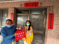 植物人家屬的新年願望 「拍一張全家福」 「第36屆寒士吃飽3