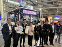 電動公車開進2025商用車大展 台中Go交通行動服務體驗超人