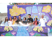 屏東奇幻大津璀璨點燈  周春米邀民眾體驗夜光森林之美