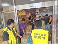 高市府送暖原鄉陳其邁今日親赴桃源北三里送整豬三日配送十四里助