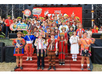 出席TAKAO豐潮原住民族聯合豐年節 陳其邁感謝各族讓高雄發