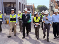 高市府與勞動部聯檢林園石化廠 羅副市長促業者邁向永續安全的高