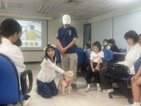移民署邀「毛小孩-狗老師」分享新住民尊重生命教育講座