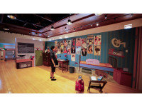 屏東演武場化身時光機 老街柑仔店、大紅豬撲滿添年味