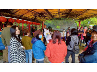 元宵不只賞燈！汐止長青里「走讀」山林 邀請環保局深化行政中立