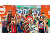響應81原住民族日力挺台鋼雄鷹 高雄澄清湖棒球場原民代表共開