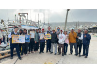 喜迎新春遠離詐騙 移民署等單位赴漁港全方位關懷漁工