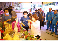 圓福寺慶祝佛誕節黃敏惠市長浴佛祈福