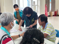 志工深入災區　溫暖陪伴長者申請災損補助　黃偉哲市長感謝「有你