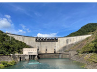 〜淨零臺北、永續首都〜翡翠水庫年均水力發電2億度，減碳排9.