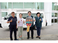 響應市府照顧弱勢理念　黃偉哲感謝鄭氏家族捐贈復康巴士