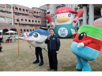 10位萌系吉祥物齊聚台南黃偉哲陪孩子同樂「萌市力」爆棚