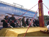 中央未補助縣府全額買單東仁國中學生活動中心正式動土