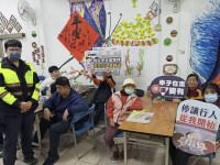 長濱警深入關懷據點　走進新生活之家宣導長者交通安全