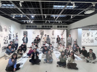 AI畫不出的內心：建中生用炭筆「擬物」青春，說「畫」對話