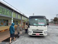 輕鬆賞梅趣市府鼓勵多利用停車接駁或搭公車遊梅嶺