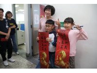 賀新春！臺東縣長饒慶鈴至中央市埸拜年並感謝縣府同仁辛勞預祝新