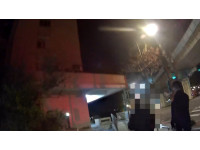 迷途長者步行求助內湖警即時伸援助平安返家