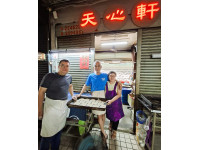 「鹹甜引路臺南味」餅香不怕巷子深，「天心軒素食喜餅」府城饕客